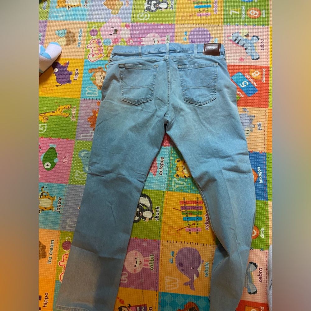 Jeans - Picture 3 of 3